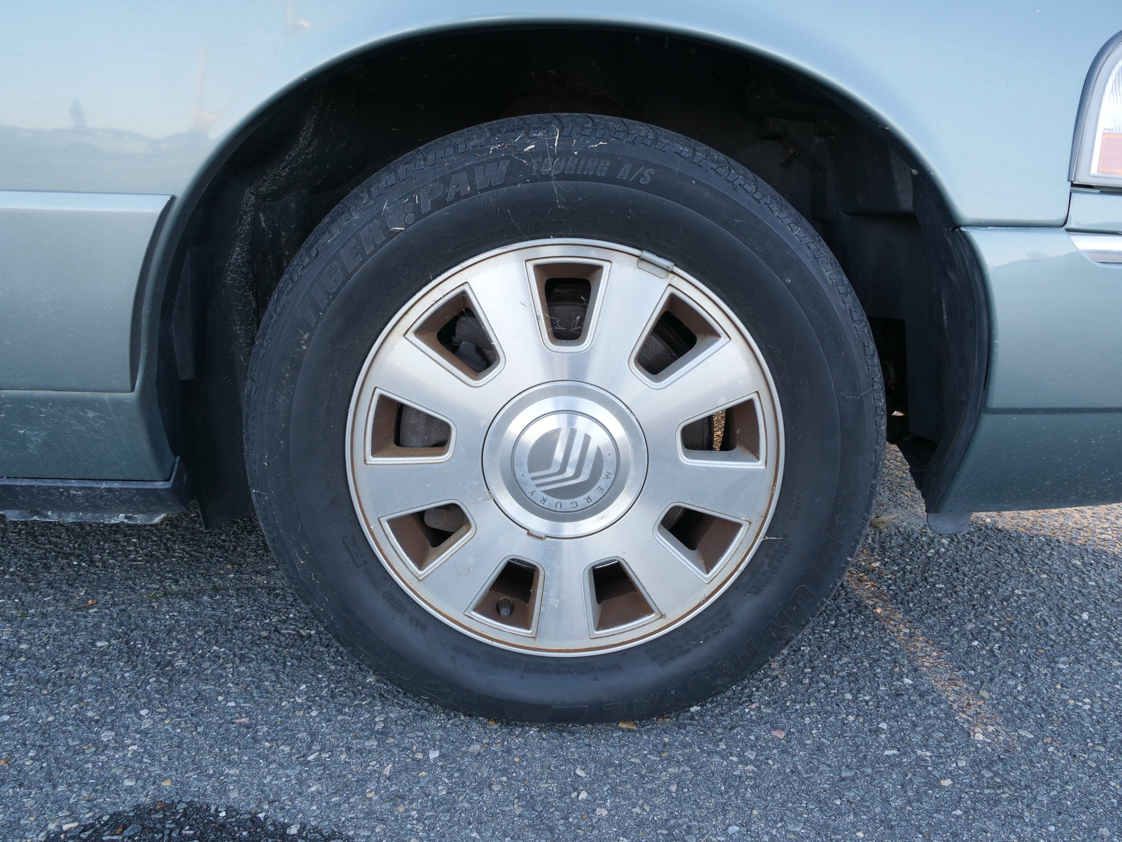 2005 Mercury Grand Marquis Base