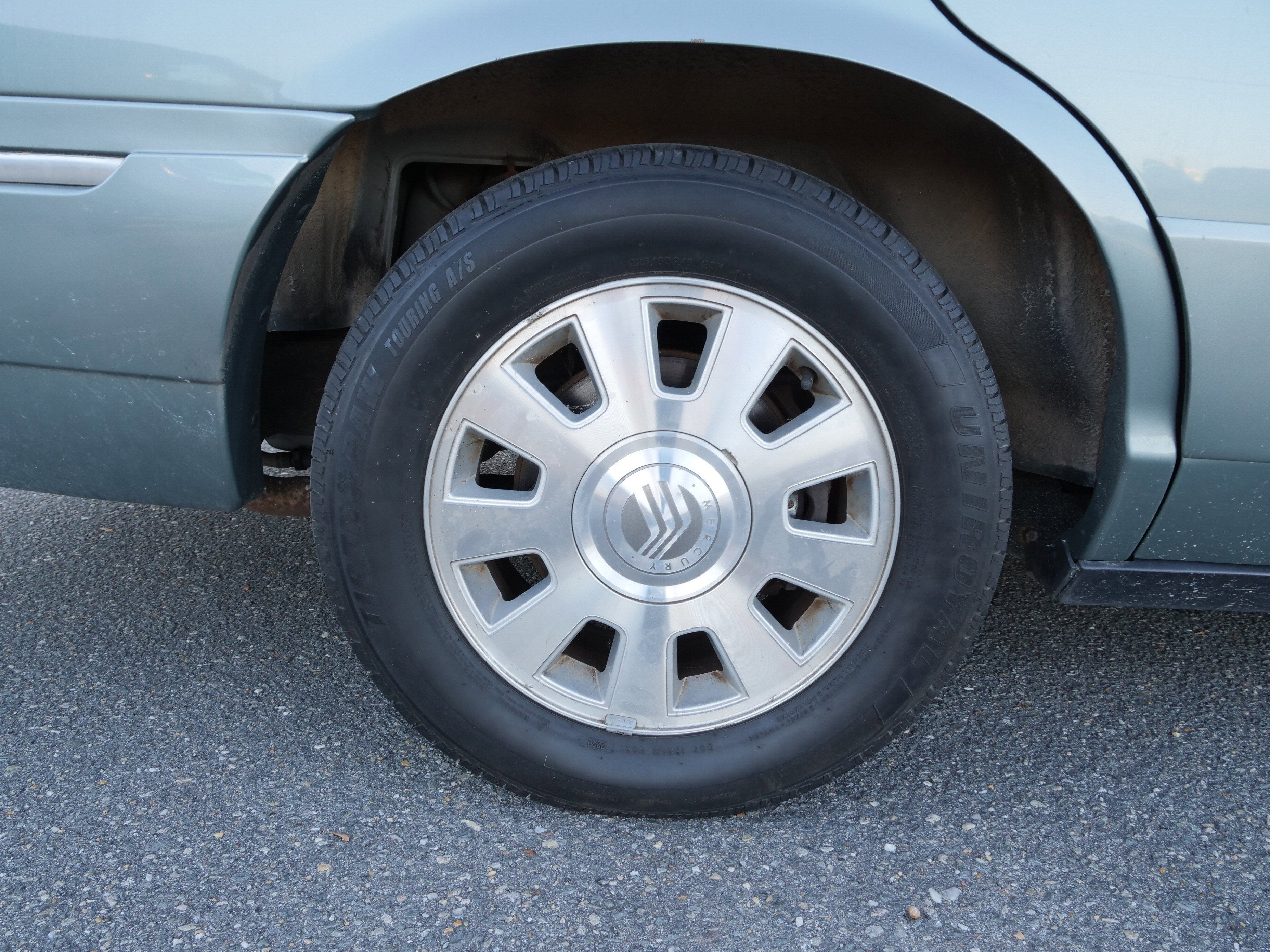 2005 Mercury Grand Marquis Base