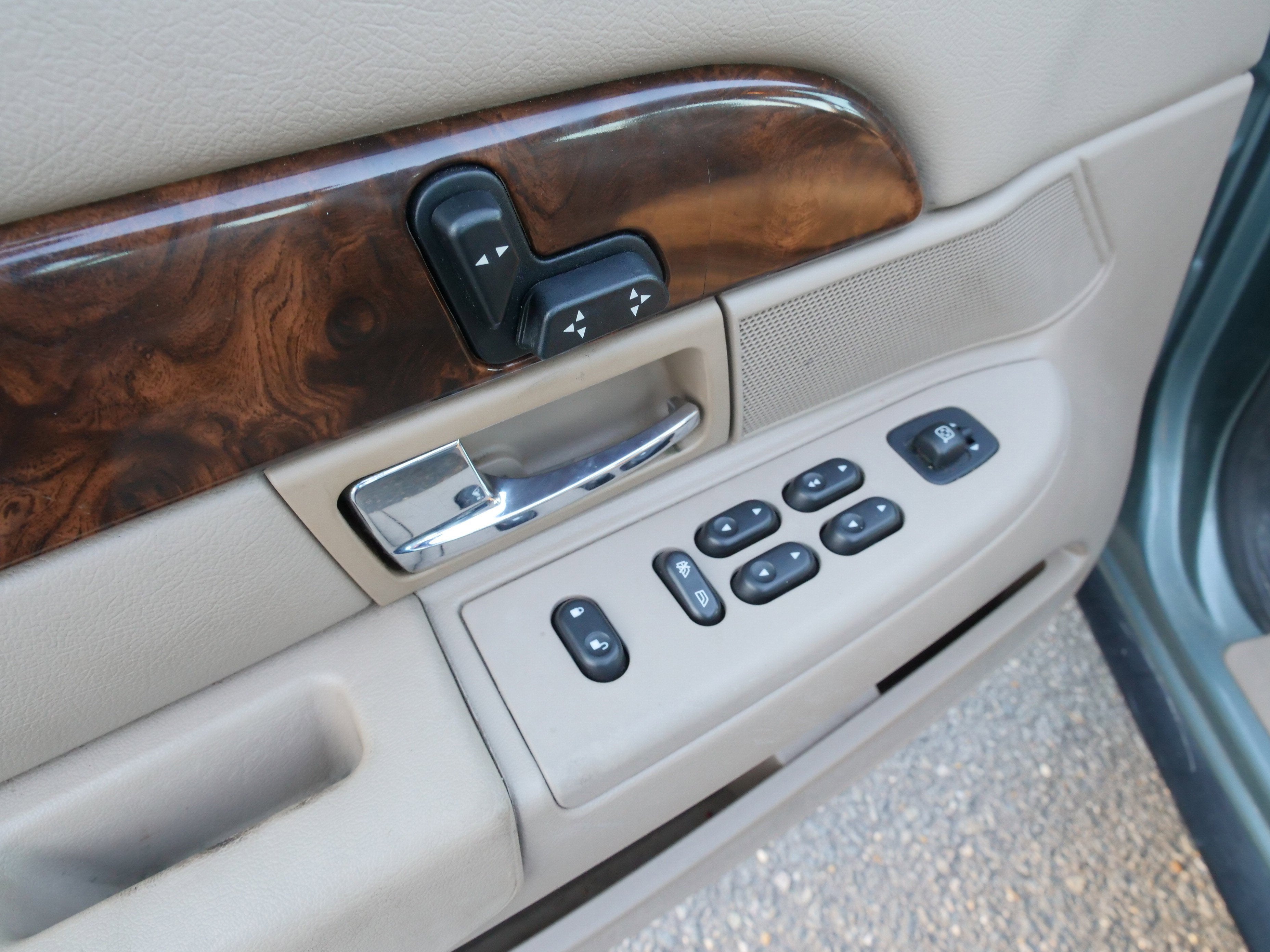 2005 Mercury Grand Marquis Base