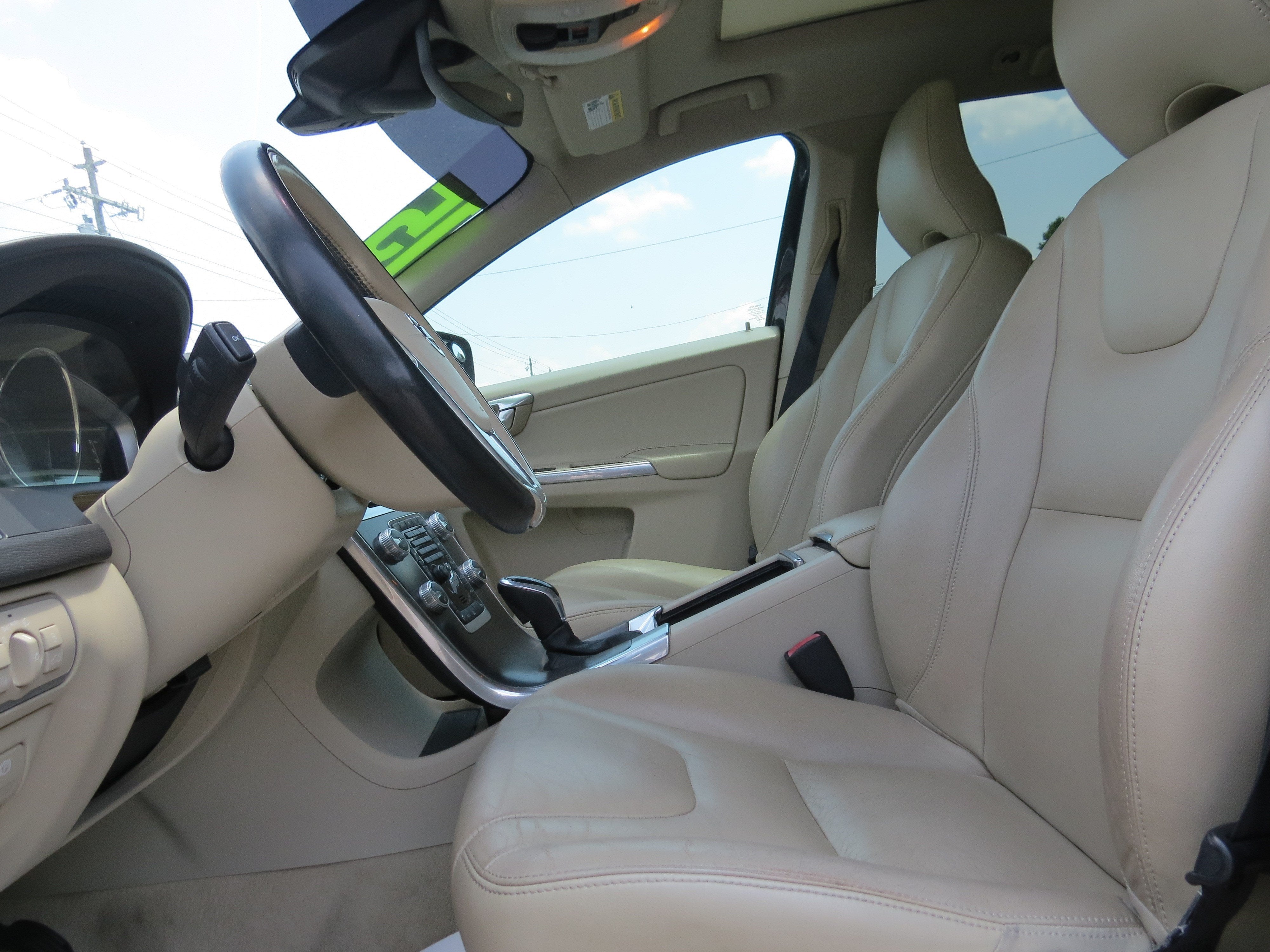 2015 Volvo XC60 T5 Drive-E Premier