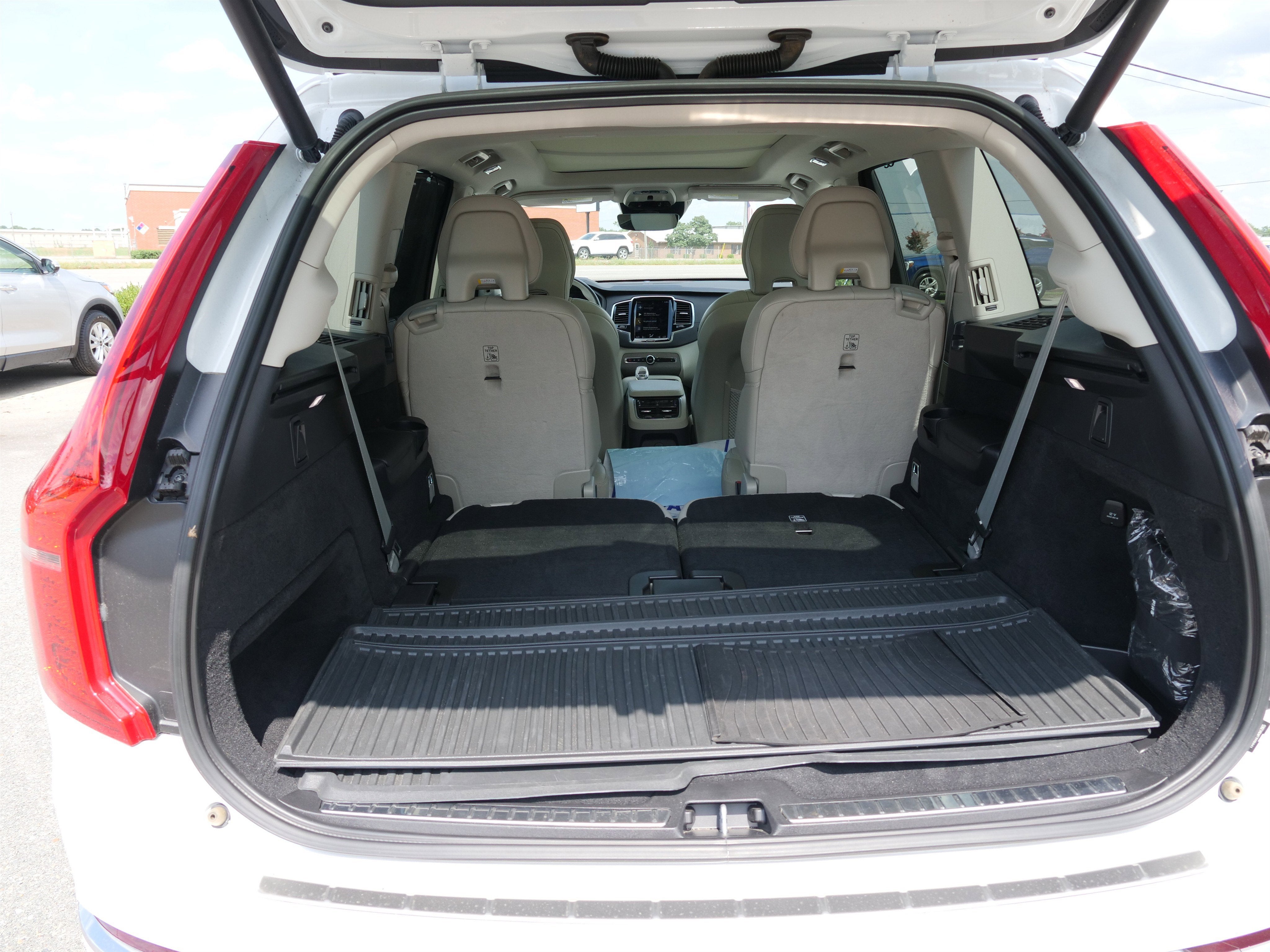 2022 Volvo XC90 Recharge Plug-In Hybrid Inscription