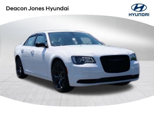 2022 Chrysler 300 Touring