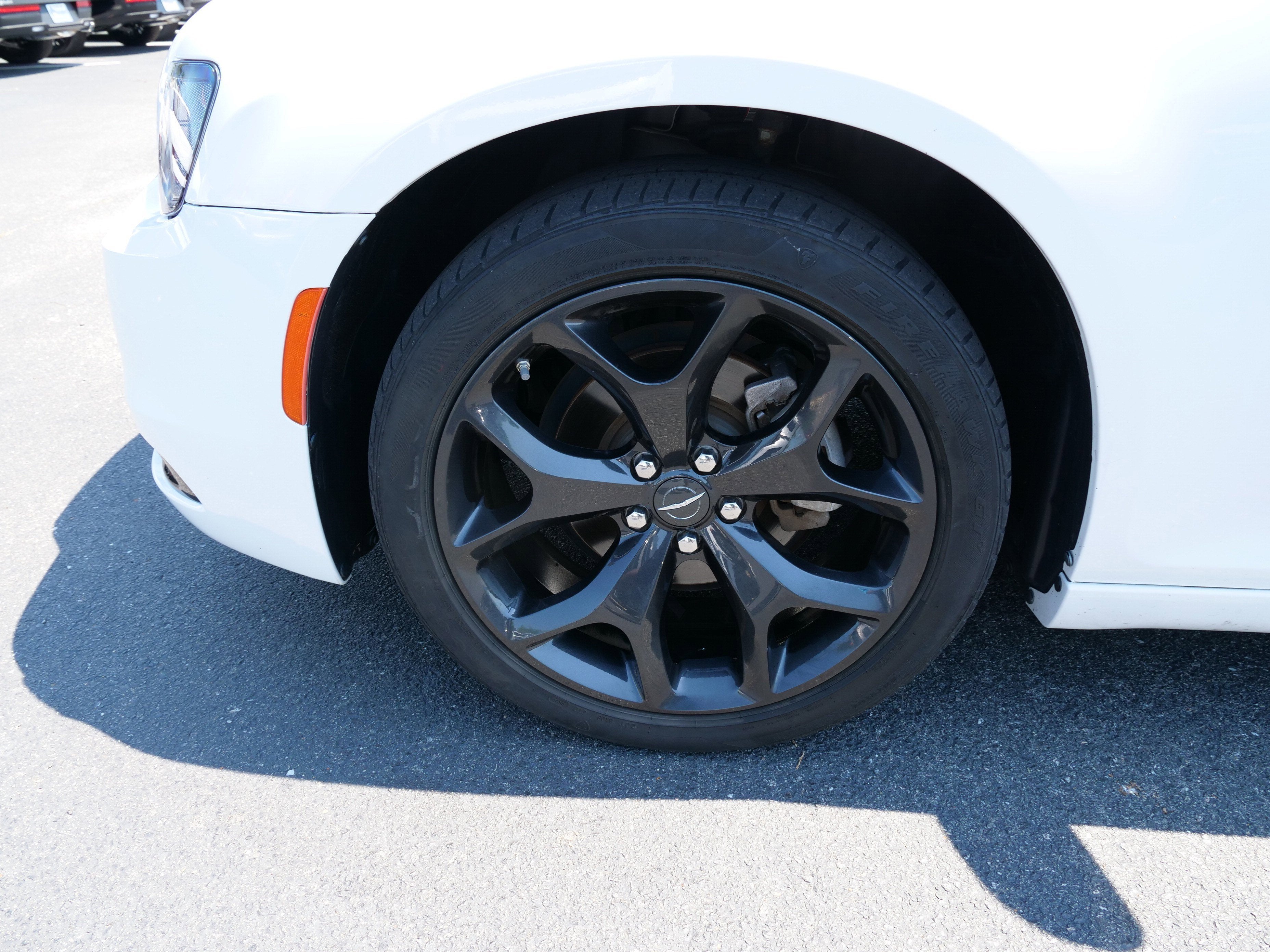 2022 Chrysler 300 Touring