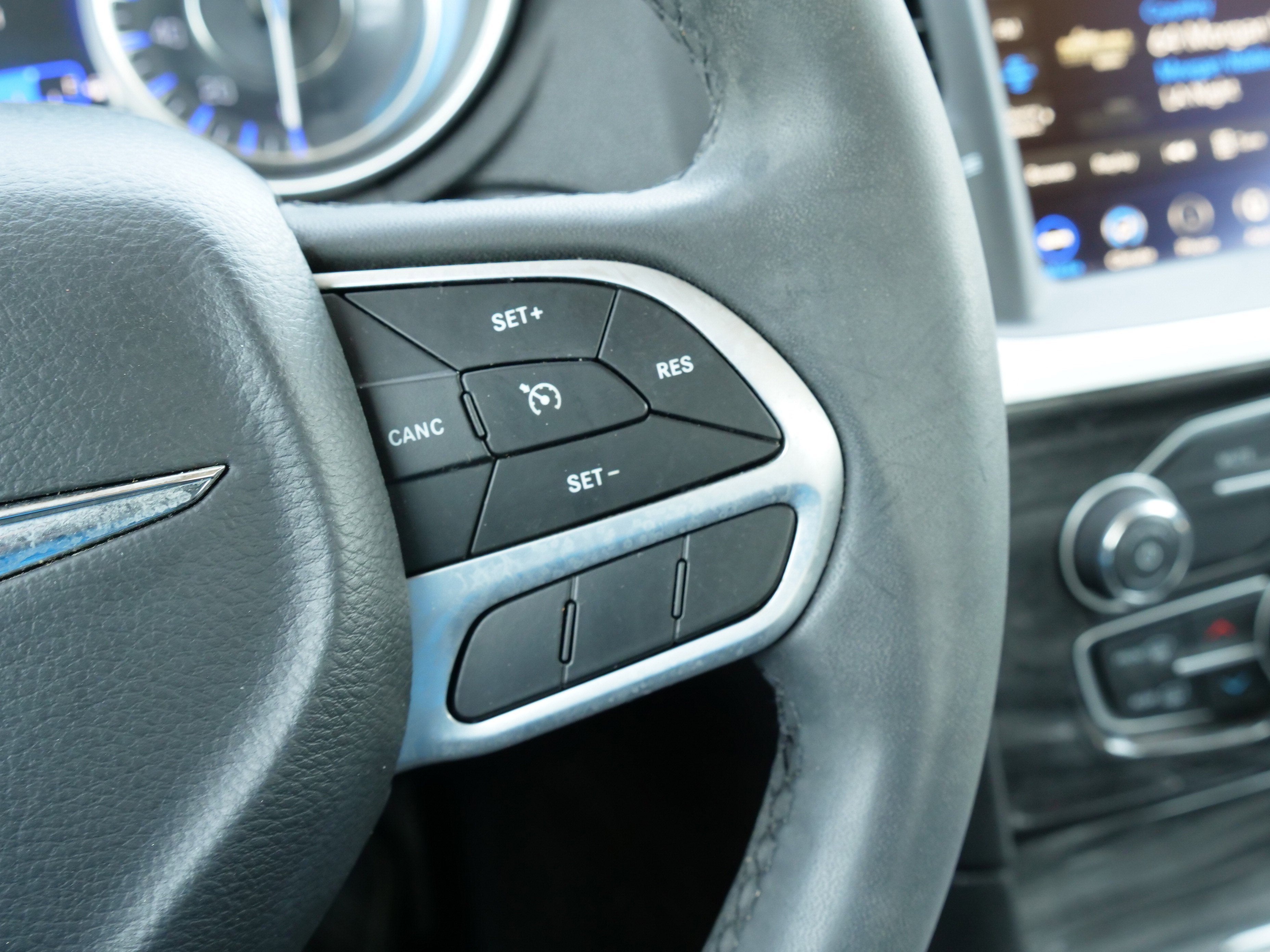 2022 Chrysler 300 Touring