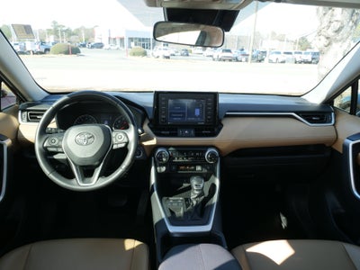 2020 Toyota RAV4 XLE Premium