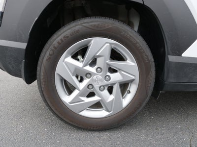 2025 Hyundai Kona SE