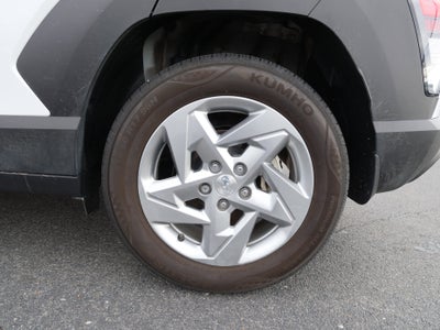 2025 Hyundai Kona SE