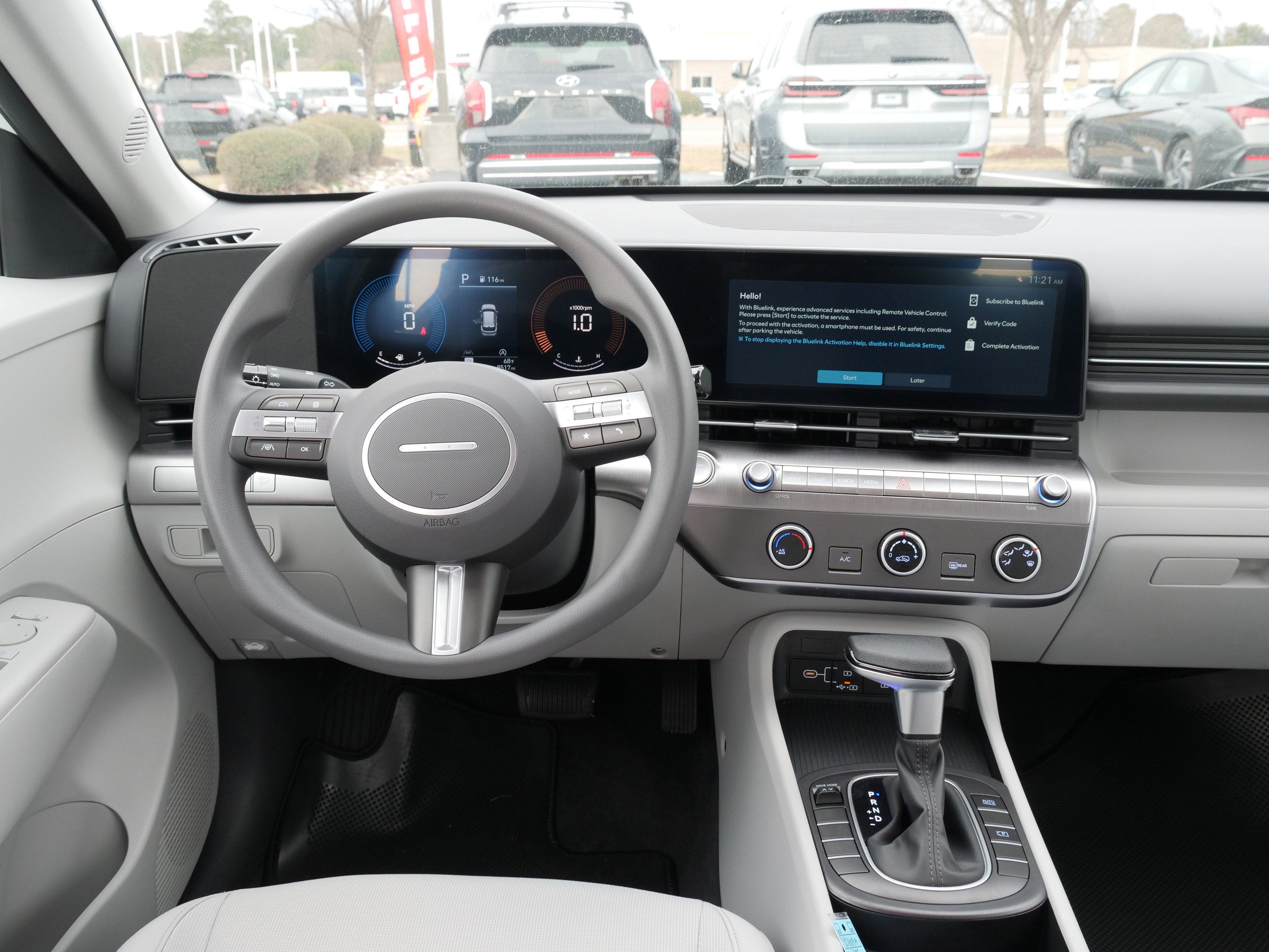 2025 Hyundai Kona SE