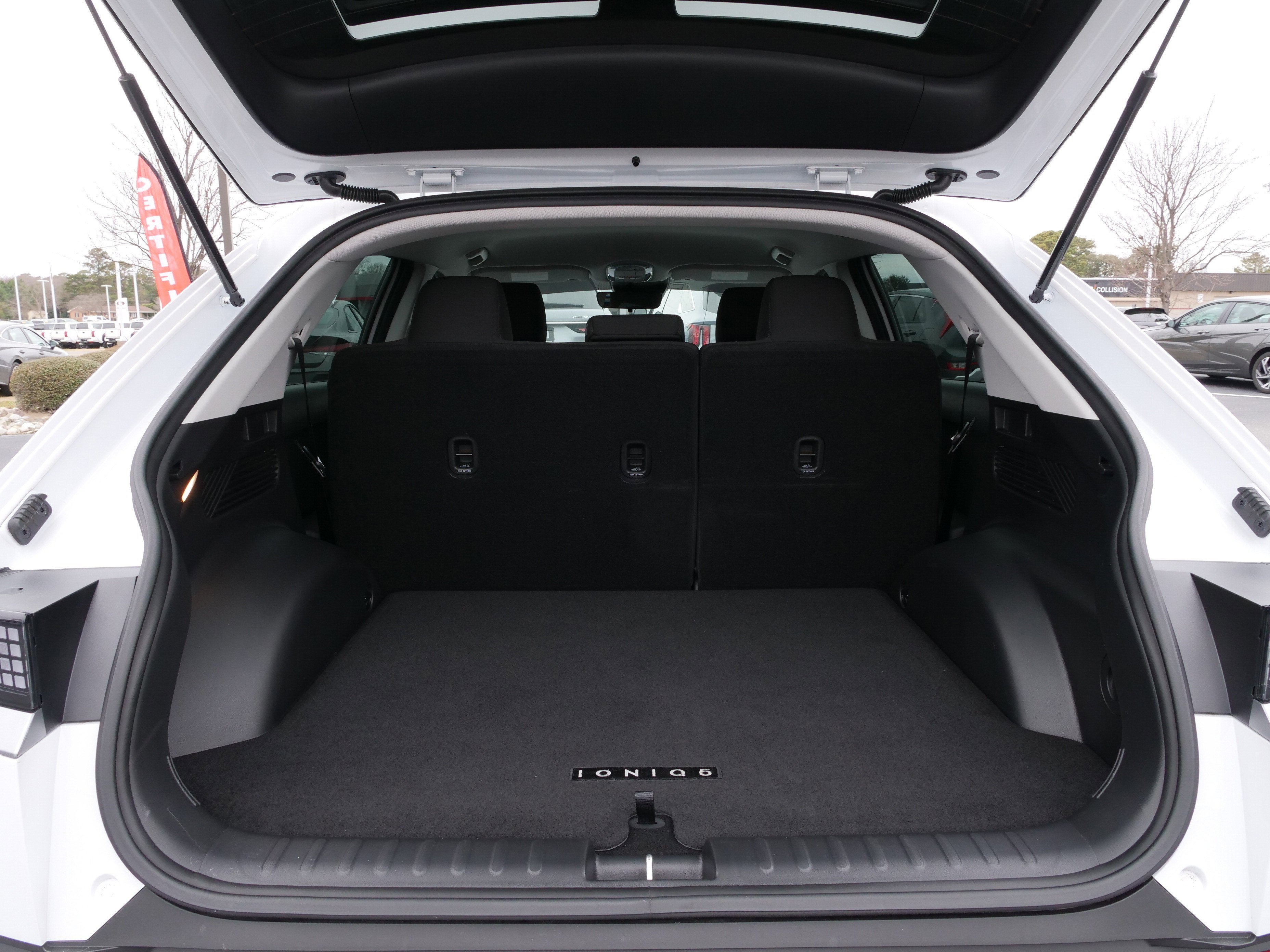 2023 Hyundai IONIQ 5 SE