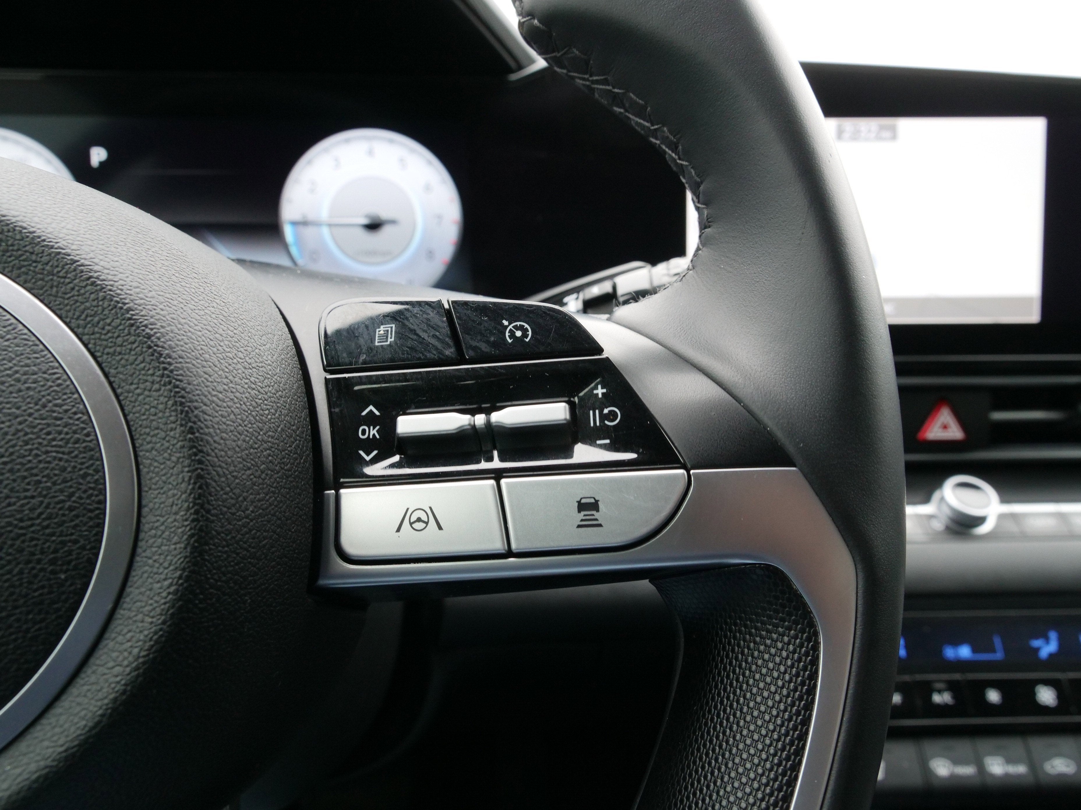 2022 Hyundai Elantra Limited