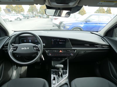 2023 Kia Niro LX